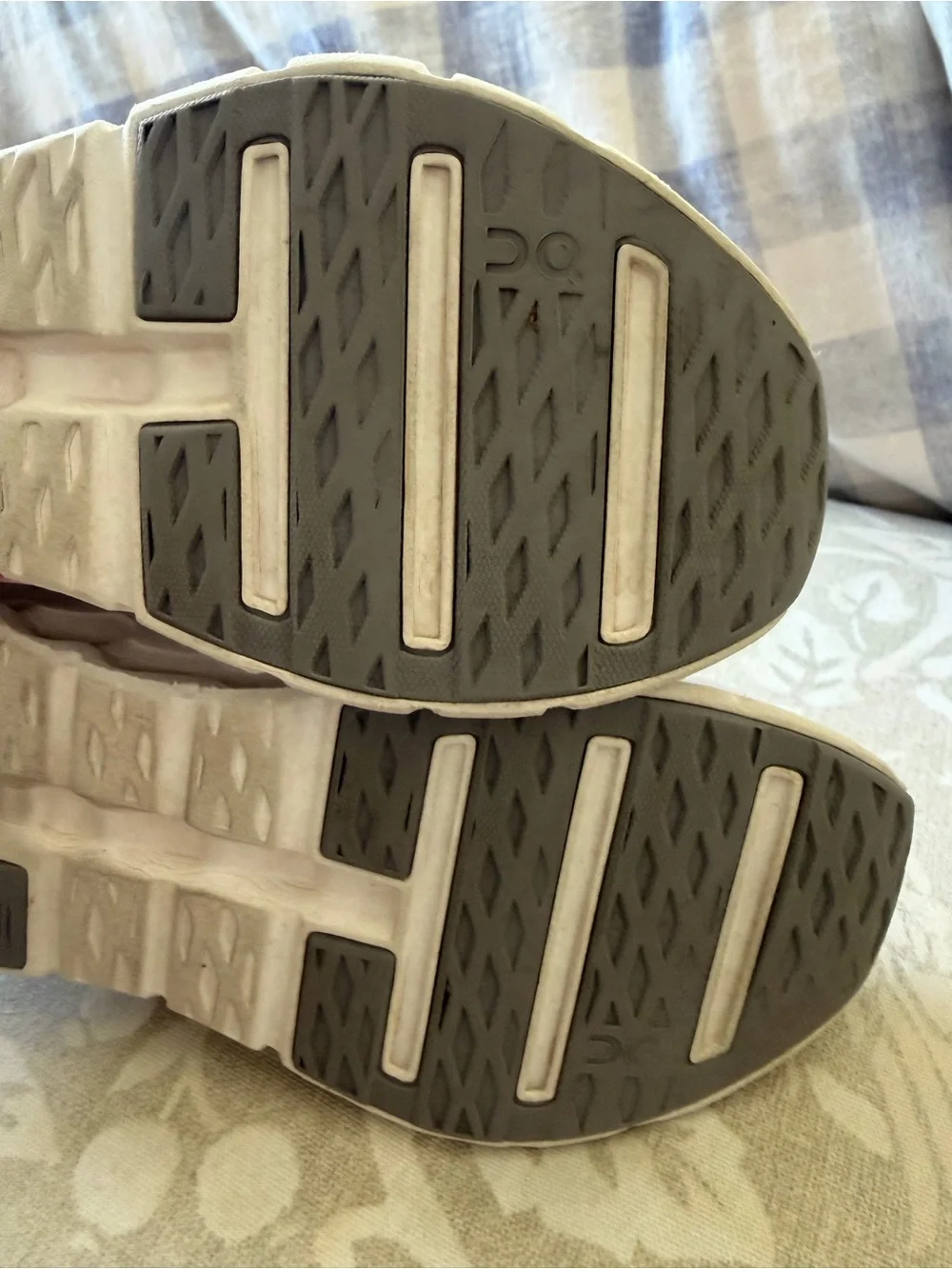 On Running breathable mesh